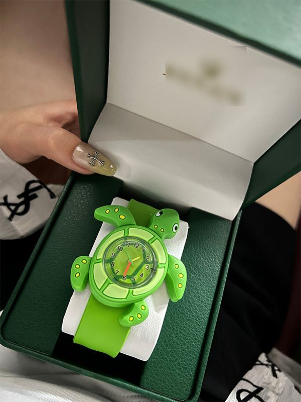 Green Turtle Watch Tiktok Same Style Funny Shark Little Turtle Slap Watch Water Ghost Cartoon Children's Toy Female Sea Turtle
