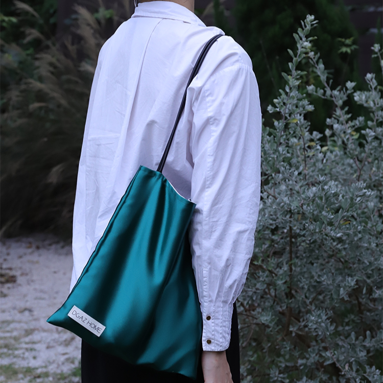 Dgaz Home Acetate Satin High-End Lazy Style Niche Design Single Shoulder Women's Bag for Commuting and Travel Canvas Bag
