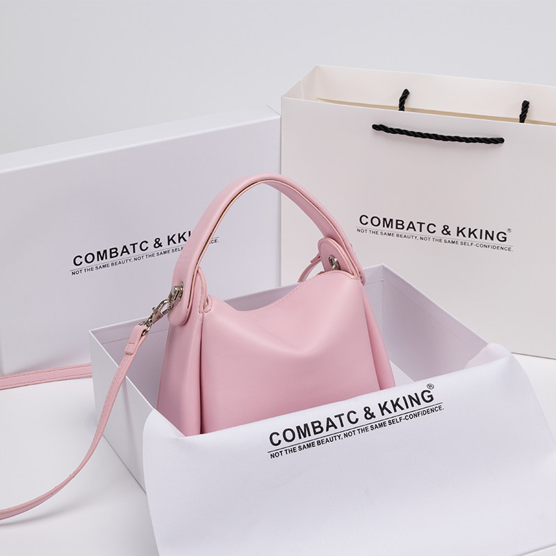 Combatc&Kking Chinese Valentine's Day Gift for Girlfriend Soft Cigarette Case Bag Women's Bag 2025 New Handbag Crossbody Bag