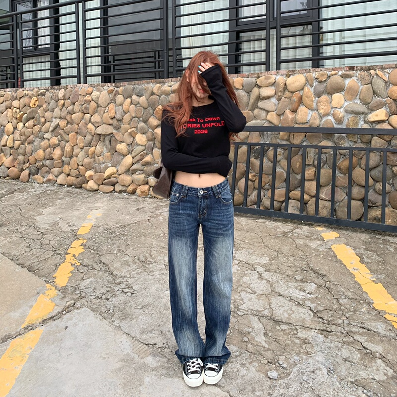 Paponix【Explosive Pattern】Paris Buckle Design Low-Waist Straight-Leg Jeans for Women, New for Autumn Paponix【Explosive Pattern】Paris Buckle Design Low-Waist Straight-Leg Jeans for Women, New for Autumn
