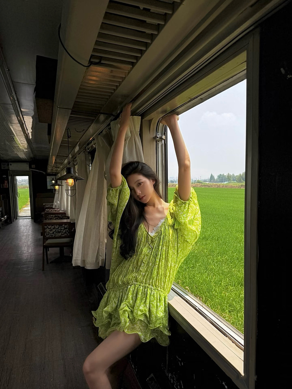 Runrunswet Original "Midsummer Vine" Vacation Retro Green Sun-Protective Loose Batwing Sleeve Dress Runrunswet Original "Midsummer Vine" Vacation Retro Green Sun-Protective Loose Batwing Sleeve Dress