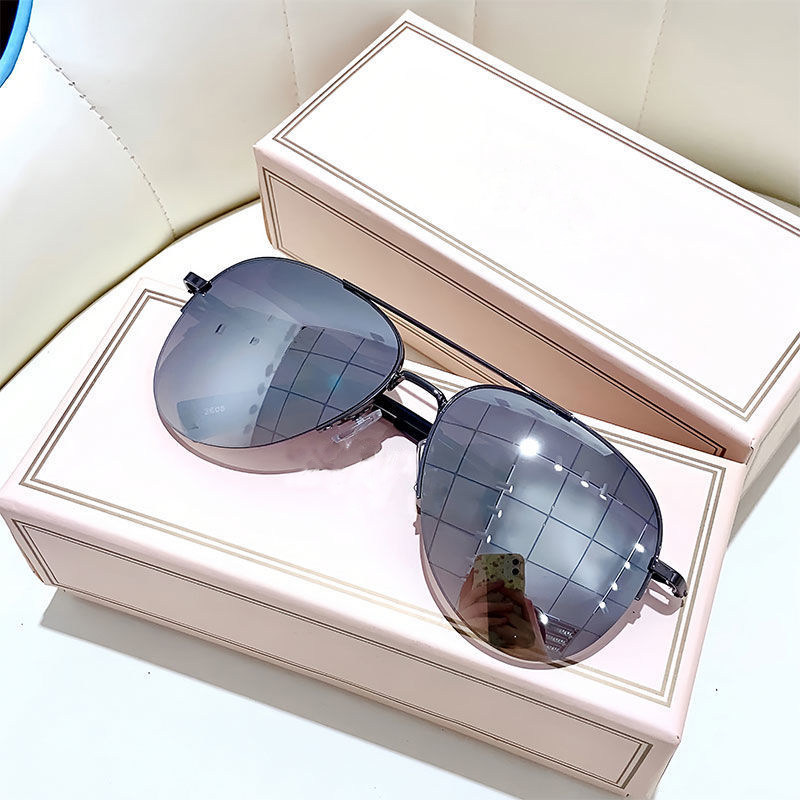 New High-End Aviator Sunglasses with Large Frames, Men's Driving-Specific Glasses, Retro Trendy Sunglasses for Large Faces
