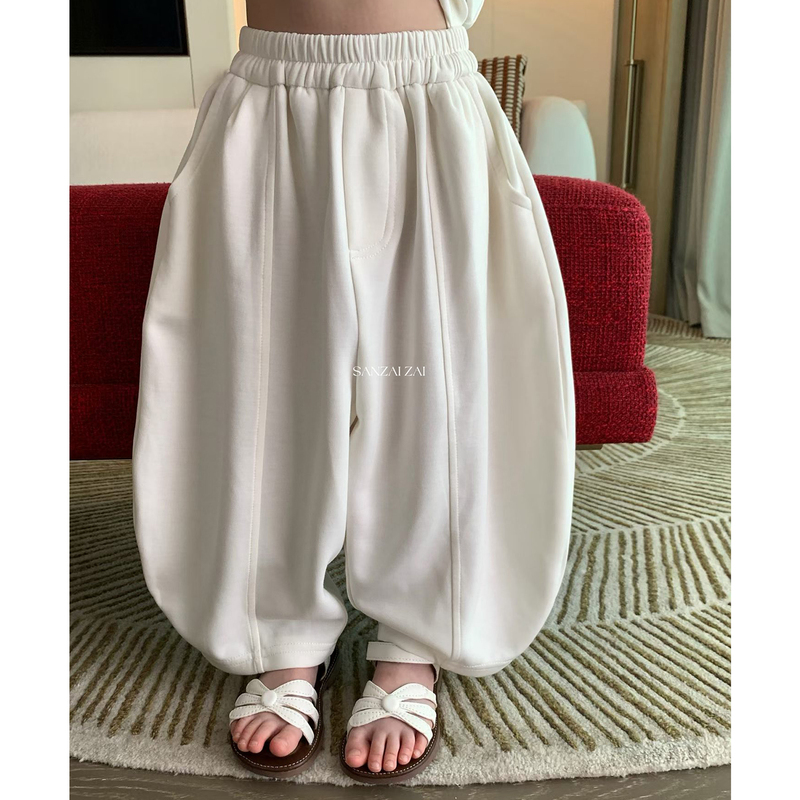 Baby 2026 Summer Versatile Scimitar Pants, One-Piece Three-Piece Set, New Girls' Sports Casual Pants, Children's Long Pants