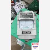 One megohmmeter ZC25B-3 type insulation resistance meter 0-500 megohm. Please inquire before bidding.
