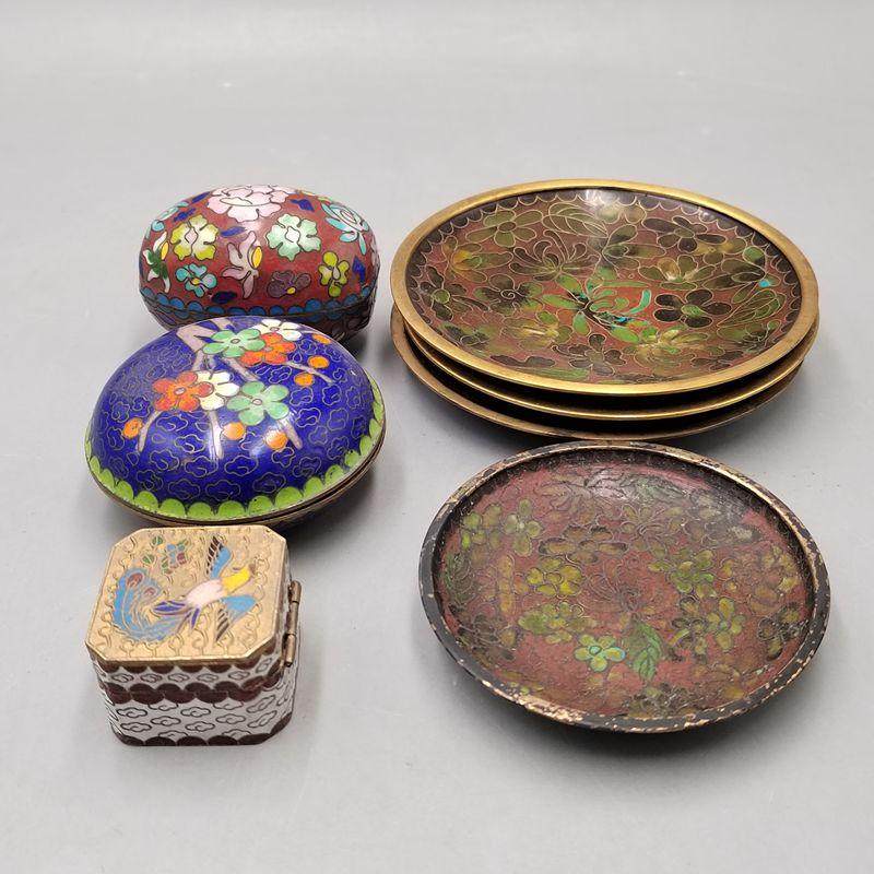 茶托5客，古銅製，在銘「昌晴正」古美術品。 茶托5客，古銅製，在銘