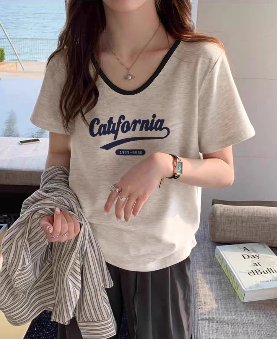 アメリカンレトロコントラストカラーのVネック純綿半袖トップス、夏向けレディース、新作ホットグレーストレートショルダールーズ半袖Tシャツ