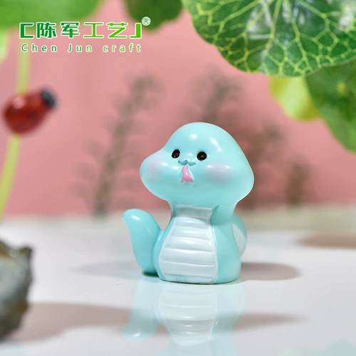 Микроландшафтный бонсай может быть обработан от имени двенадцати зодиакальных красочных украшений из смолы: крыса, корова, тигр, кролик, дракон, змея, лошадь, овца, обезьяна, курица, собака.