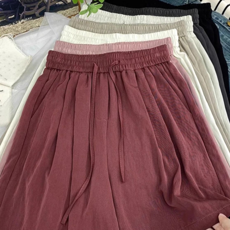 1.0-150kg Plus Size Fat Girl Summer New Style Korean Retro Ice Silk Pleated Design Wide-Leg Shorts for Women 1.0-150kg Plus Size Fat Girl Summer New Style Korean Retro Ice Silk Pleated Design Wide-Leg Shorts for Women