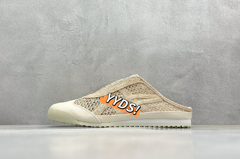 2026 New Woven Slip-On Slipper Shoes with Hollow Design, Non-Slip, Breathable, Sports Slippers, Couple Fashion Shoes 2026 New Woven Slip-On Slipper Shoes with Hollow Design, Non-Slip, Breathable, Sports Slippers, Couple Fashion Shoes