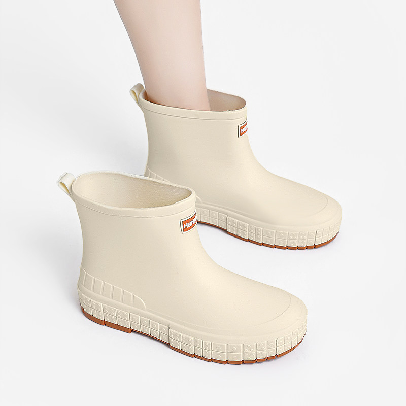 Adult Water Shoes Women Summer Outwear Waterproof Non-slip Rain Boots Midbarrel Soft Bottom Rubber Shoes Lady Special Rain Shoes on rainy days-Taobao