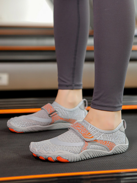 Ultra-Light Indoor Fitness Shoes for Men and Women, Special Shoes for Squats, Treadmills, and Skipping Ropes, Non-Slip, Shock-Absorbing, Home Sports Yoga Shoes