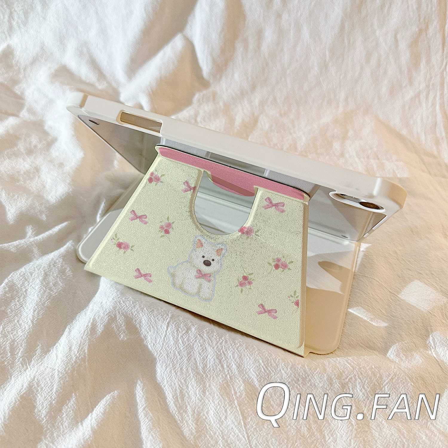 Защитная крышка для планшета Cartoon Milk Yellow Bow Puppy Dogs Applicable Apple iPad 360 вращающаяся Smedoic IPAD Air5 Bring Glot 10.2-дюймов новый iPad10 планшет защитный чехол