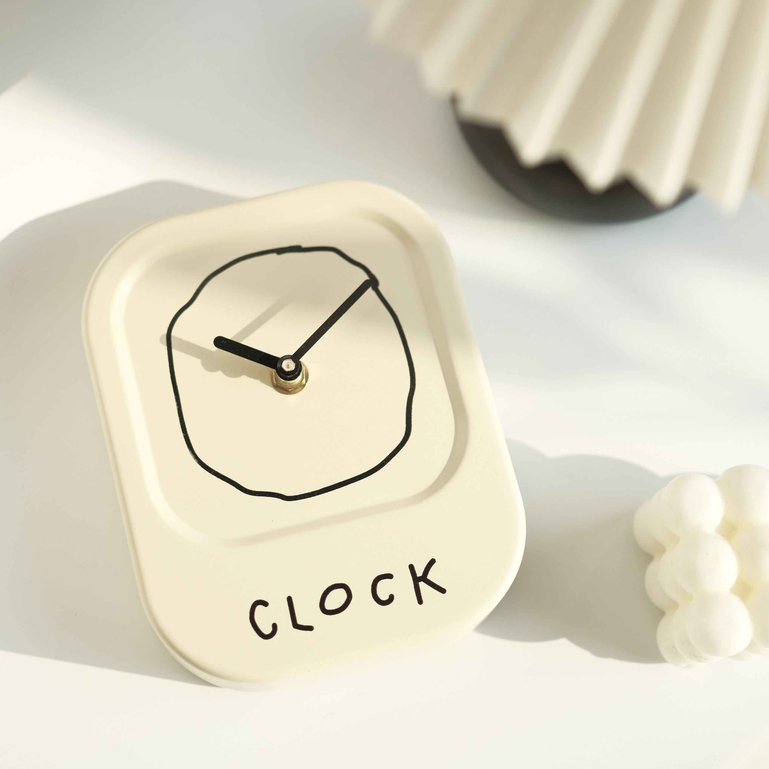 Cream Desktop Living Room Home Clock Modern Creative Tabletop ins Student Bedside Table Clock Ornament