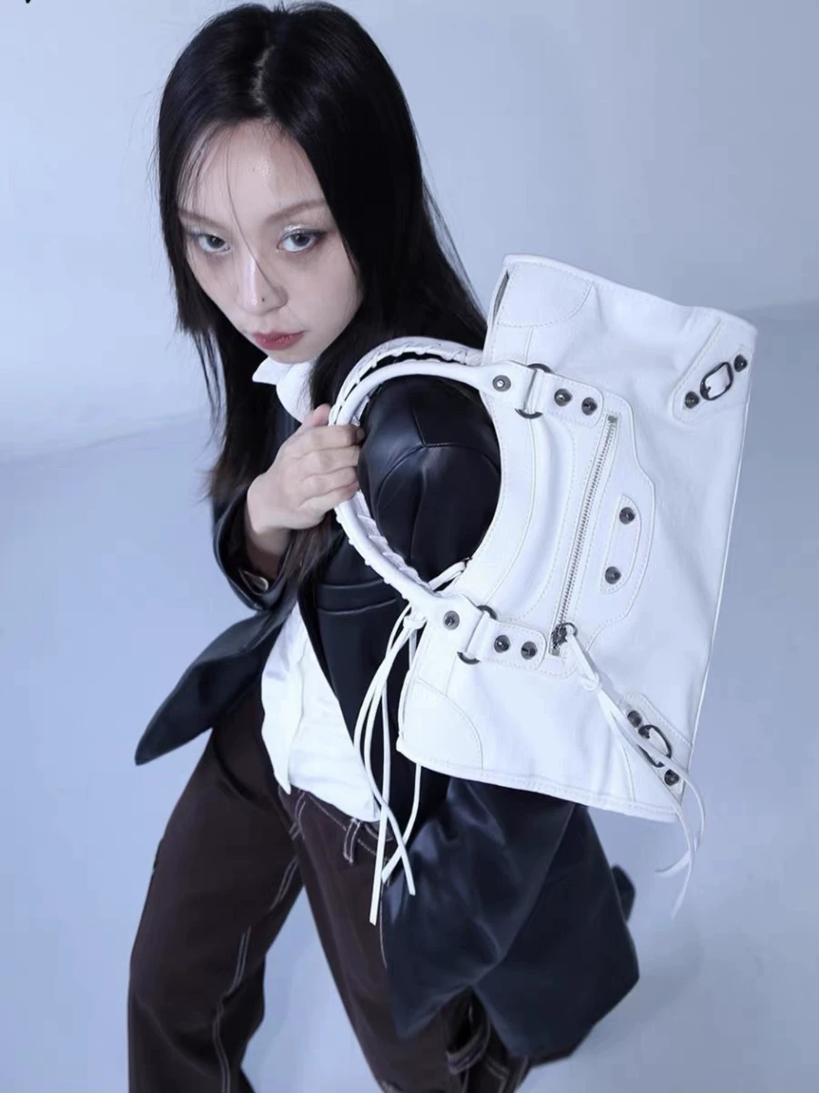 Universal retro design capacious classic handheld one-shoulder bag