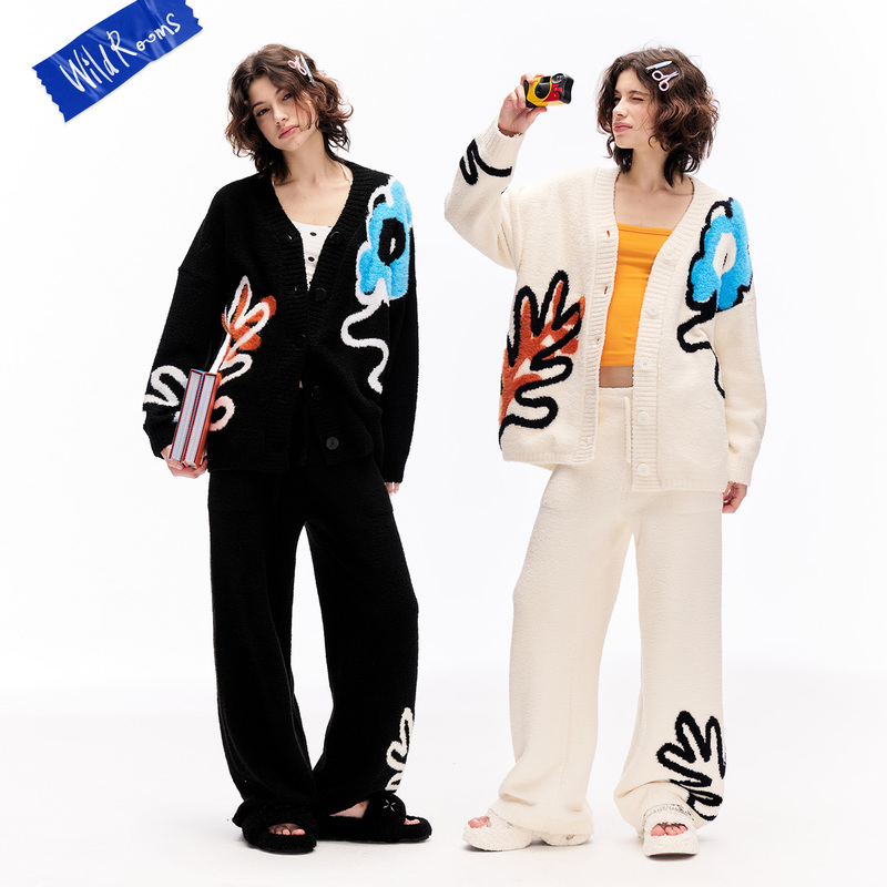 Wildrooms Home Wear Women's New Autumn and Spring Pajama Set Can Be Worn Outside, Featuring Fun Artistic Graffiti, Warm and Comfortable Wildrooms Home Wear Women's New Autumn and Spring Pajama Set Can Be Worn Outside, Featuring Fun Artistic Graffiti, Warm and Comfortable
