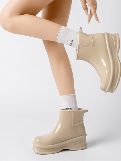 Bonitas botas de lluvia para mujer, suelas gruesas, tacones altos, botas de lluvia 2025, zapatos impermeables de tubo corto, botas de agua nuevas, zapatos de goma antideslizantes
