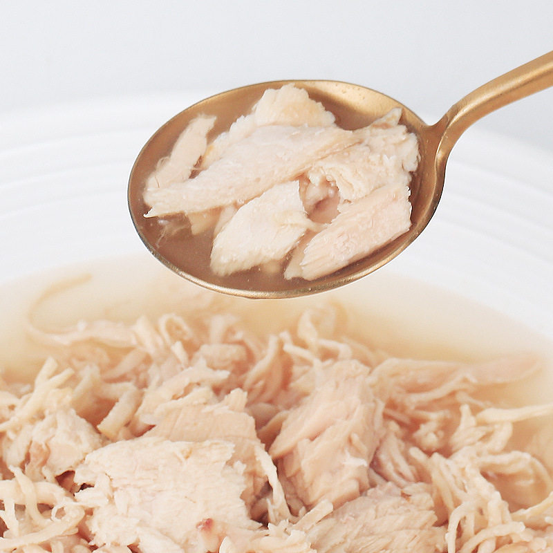 Cat Snacks, Wet Food for Kittens, Cat Sticks, Canned Cat Food, Main Food, Salmon Can, Nutritional Supplement, Hydration, Large Chunks of Meat