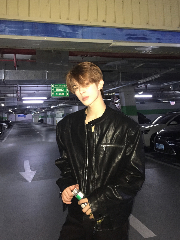 Jichuan Niche Design Short Pu Leather Jacket Top with ins Vibe Autumn and Winter Padded Shoulder Jacket Jichuan Niche Design Short Pu Leather Jacket Top with ins Vibe Autumn and Winter Padded Shoulder Jacket