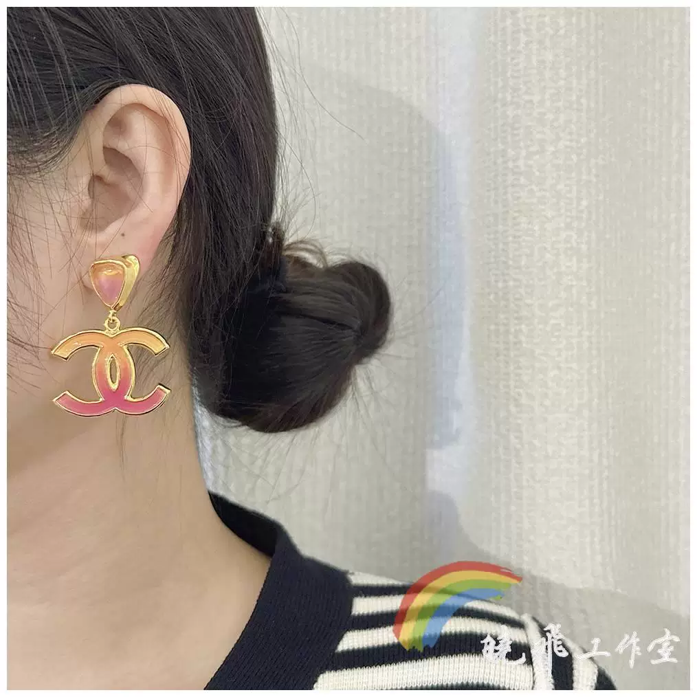 Кольца Chanel, сережки фуксия, эмаль, новая коллекция, градиент