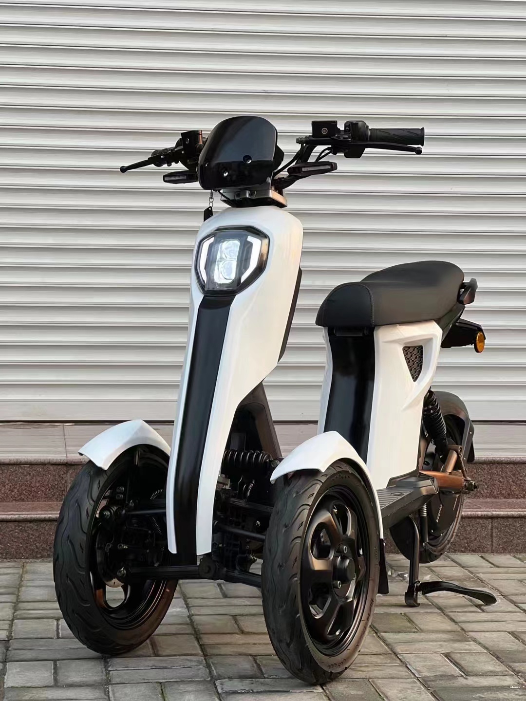 Imported ha teasing electric inverted three-wheeled 96V electric moron monkey M3M5 male and female scooter calf 72V takeaway electric car-Taobao