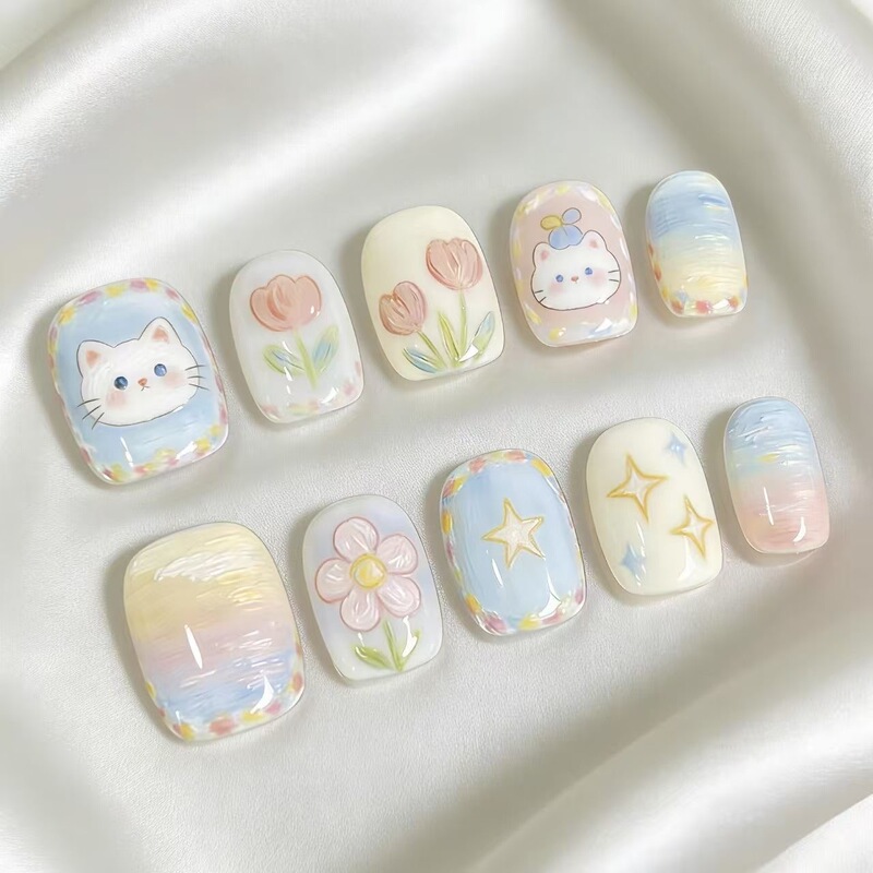 Cute Cat Flower Tulip Gradient Press-On Nails 2026 Spring Monet Garden Short Nail Stickers Brighten Complexion