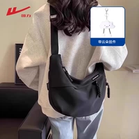 Вместительная и большая черная подвеска