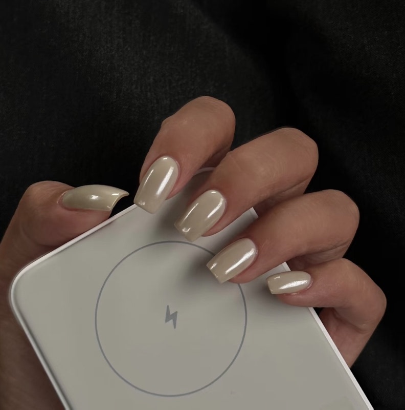 【Haili White】Buerystudio Nobi Yi Haili Coconut Milk White Soy Milk White Moonlight Powder Handmade Wearable Nails 【Haili White】Buerystudio Nobi Yi Haili Coconut Milk White Soy Milk White Moonlight Powder Handmade Wearable Nails