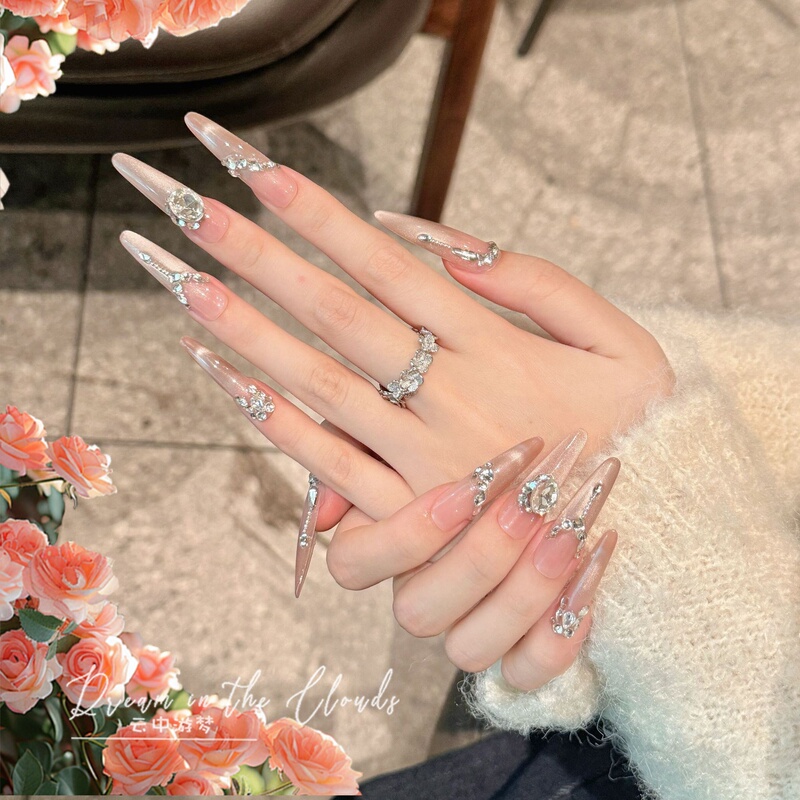 【Six Palace Beauties】Handmade Wearable Nails, High-End Medium-Length Cat Eye Nude Color with Rhinestones, Fairy-Like Noble Bride