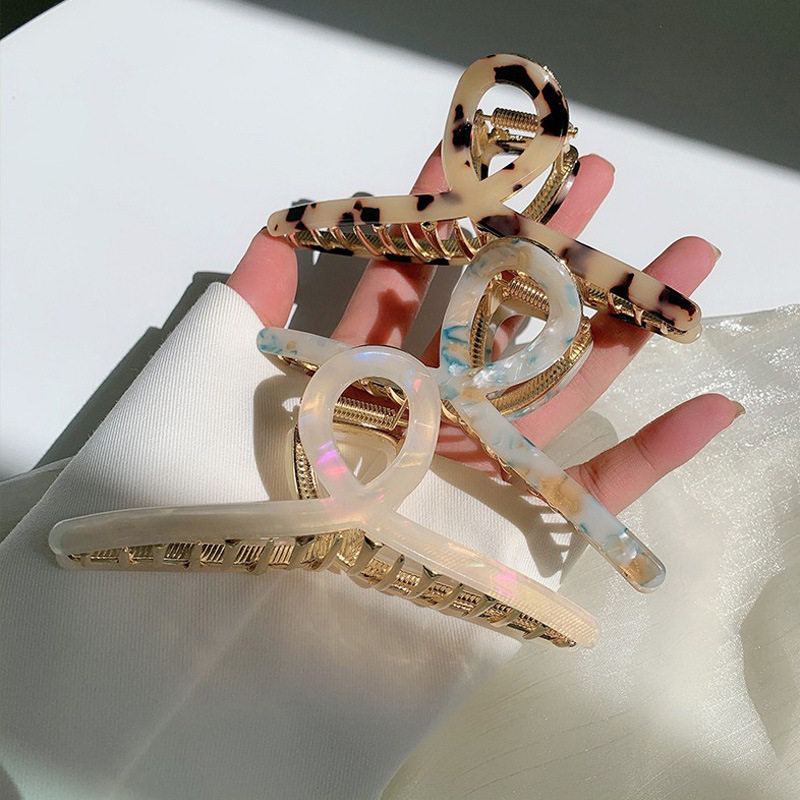 Korean version acetate patch cross alloy large hairpin clip 8-word grip and fresh back brain spoon disc hair big haired woman-Taobao