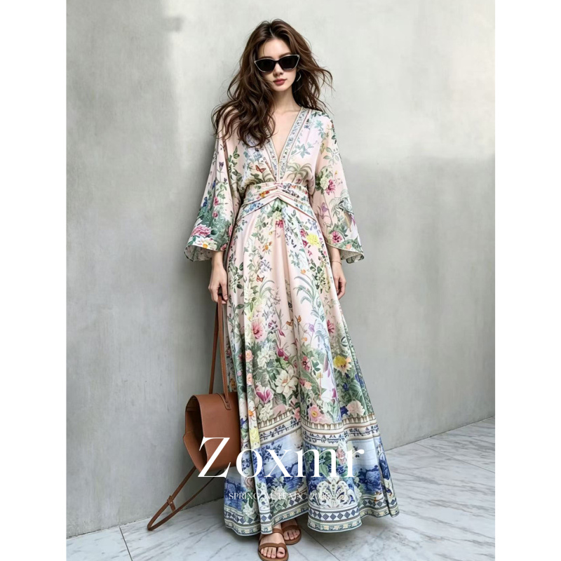 Bohemian French Retro Palace-Style Dress with a Unique and Elegant Design, Featuring a Cinched Waist, Printed V-Neck, and Large Flared Sleeves Bohemian French Retro Palace-Style Dress with a Unique and Elegant Design, Featuring a Cinched Waist, Printed V-Neck, and Large Flared Sleeves