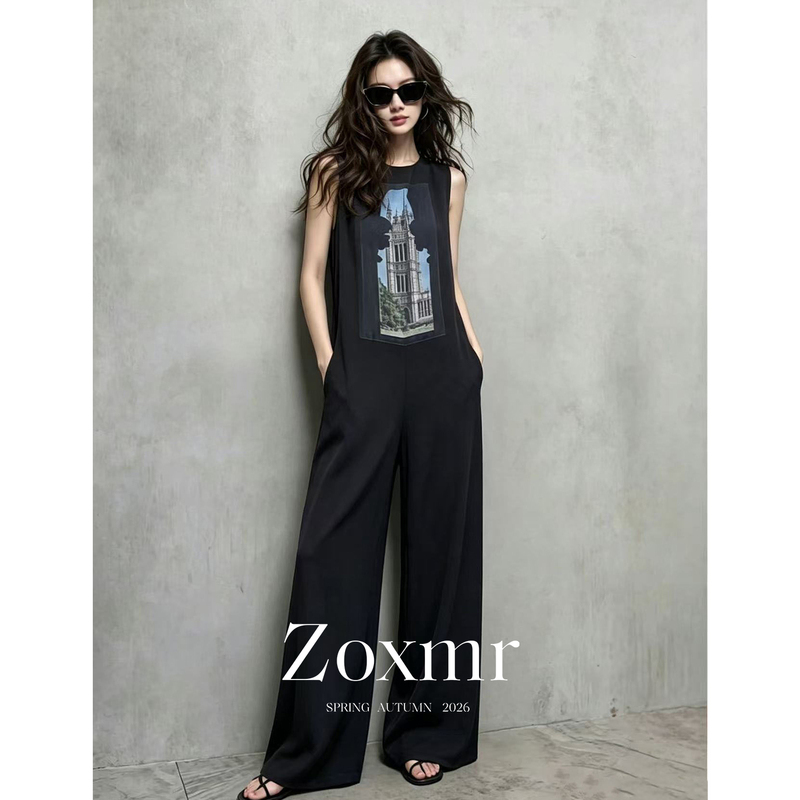 Elegant and Smart Outfit with a Relaxed and Casual Vibe, Age-Reducing Black Printed Round-Neck Sleeveless Jumpsuit for Women in Summer