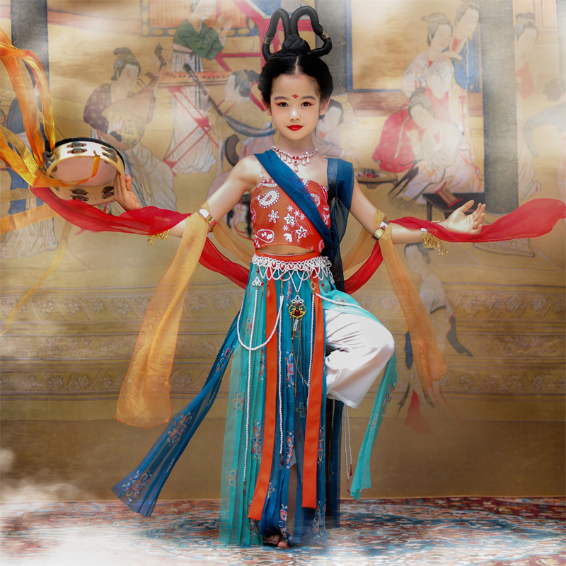 Children's Dunhuang Dance to serve as a flying sky exotic girl Han clothes Chinese Wind West Princess Photography-Taobao