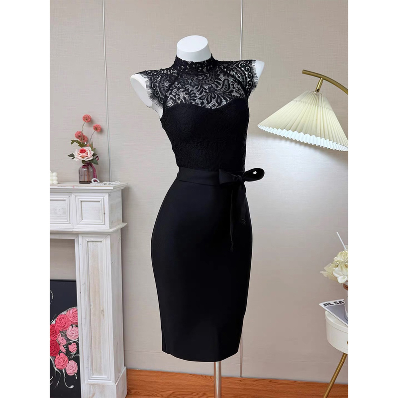 Hepburn-Style Black Lace Dress for Women, Gentle and Elegant, Slim-Fitting, Strapless, Sleeveless, Hip-Hugging, and Graceful Lace Dress