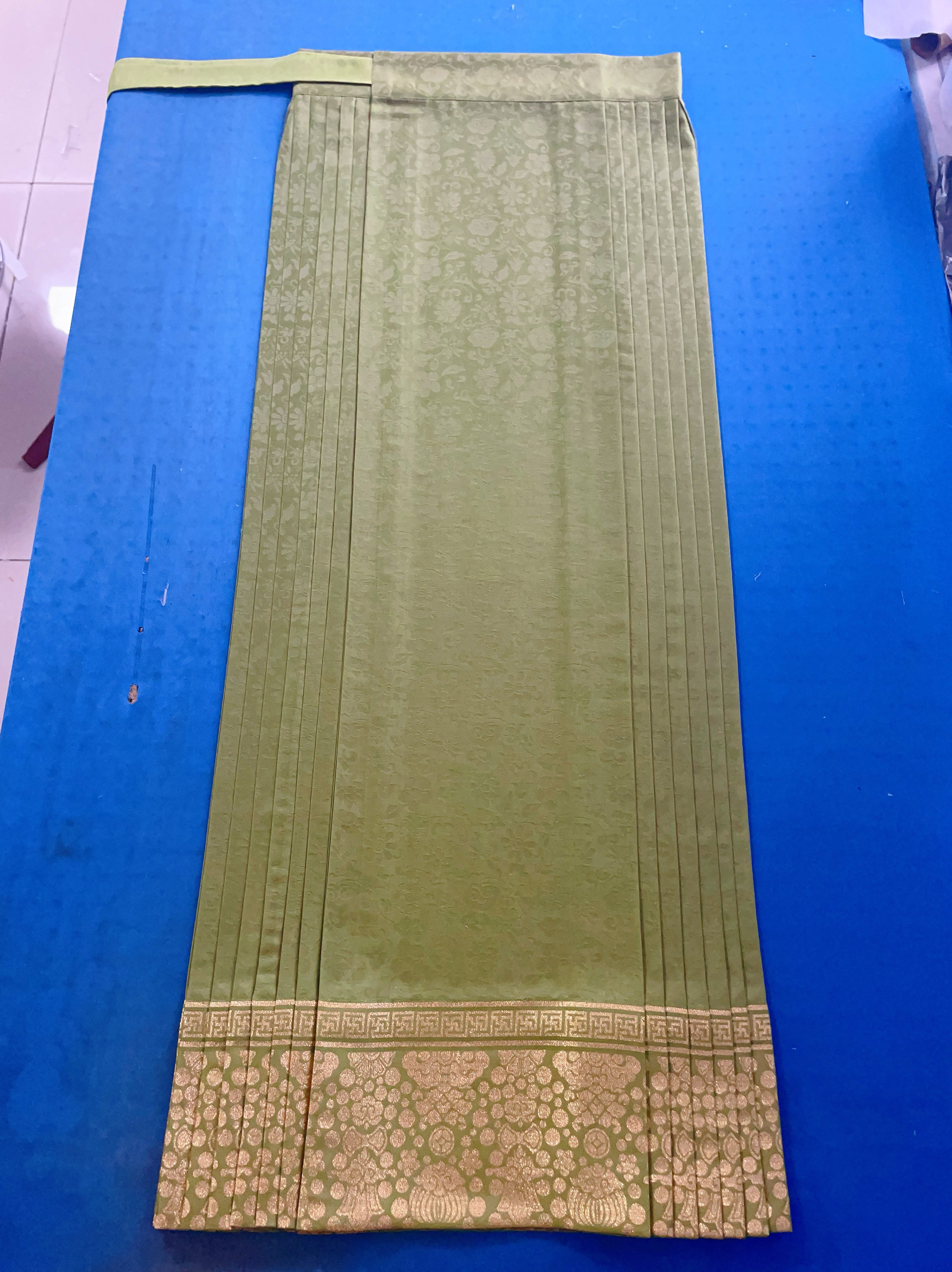 2026年汉服马面裙定制怎么选？陈娘子热缩布料+免费打孔是趋势吗？