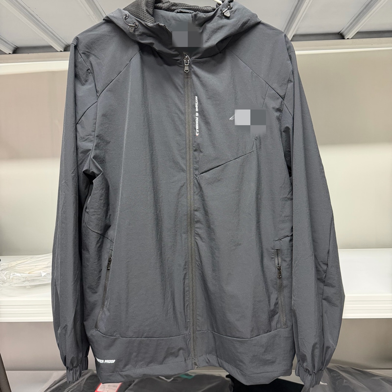 New Men's Hooded Jacket, Spring and Summer Style, Windbreaker with Mesh Lining, Soft Shell Jacket, Versatile Style by Li Jia New Men's Hooded Jacket, Spring and Summer Style, Windbreaker with Mesh Lining, Soft Shell Jacket, Versatile Style by Li Jia