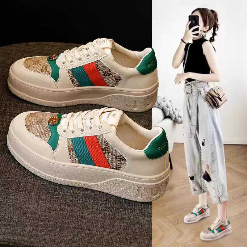 Summer Breathable Dirty-Style Shoes for Women 2026 New Versatile Retro Fashion Thick-Soled Height-Increasing Casual White Shoes for Women