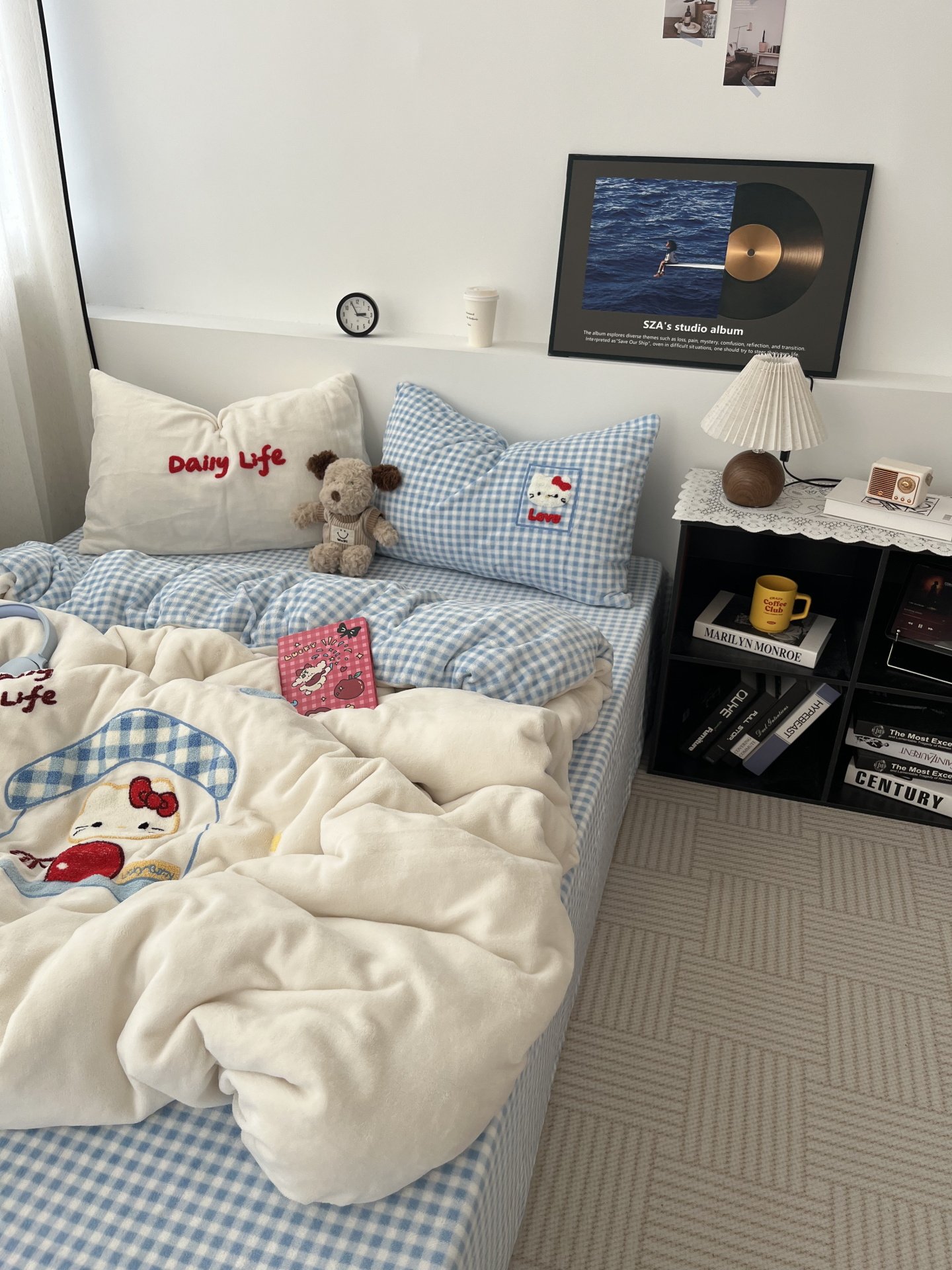 Korean-Style Cute Cat House Towel Embroidery Milk Velvet Four-Piece Set Coral Fleece Duvet Cover Warm Three-Piece Set