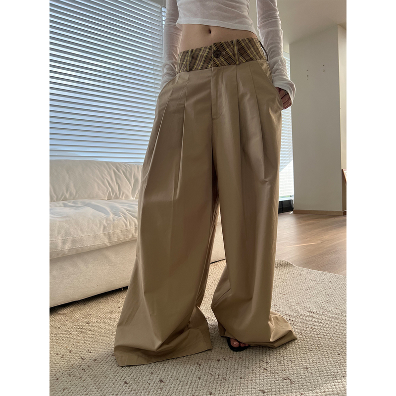 3Cenes Plaid Patchwork Pleated Khaki Loose Wide-Leg Floor-Length Pants with an Old Money Vibe for Autumn 3Cenes Plaid Patchwork Pleated Khaki Loose Wide-Leg Floor-Length Pants with an Old Money Vibe for Autumn