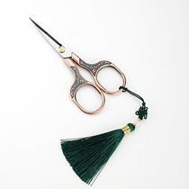 Exquisite retro small scissors handmade embroidery scissors cross-stitch scissors stainless steel thread scissors household portable fishing line scissors