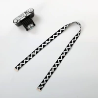 Черно -белая сумка