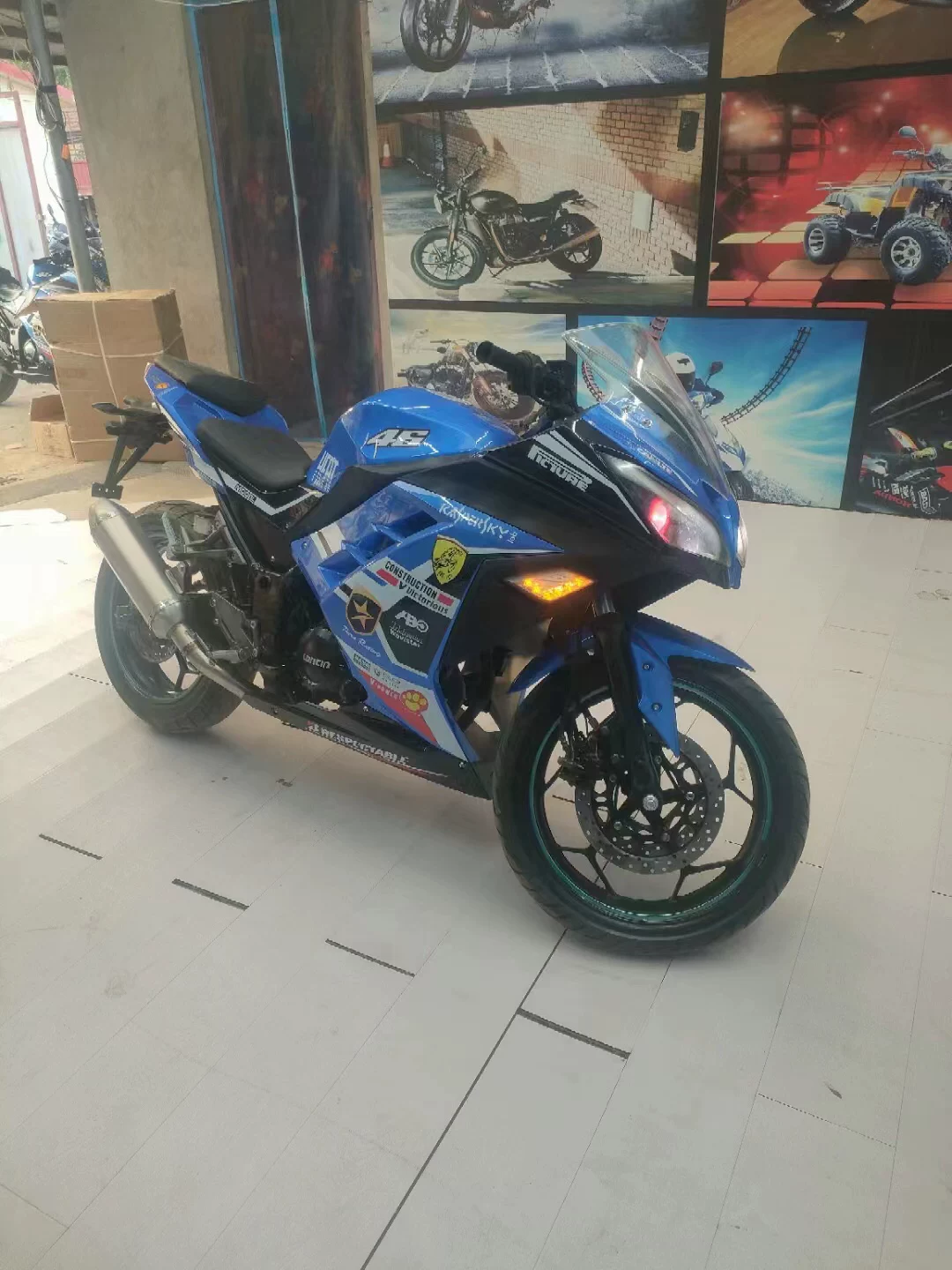Kawasaki Little Ninja Horizon Large S250CC350/400 Double -cylinder Water -Cooled Heavy locomotive Lie Cycling fuel motorcycle