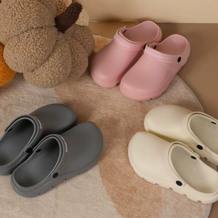 Large-headed slippers that feel like stepping on shit, men's outdoor wear, indoor operating room slippers, women's new bathroom non-slip medical nurse shoes for women