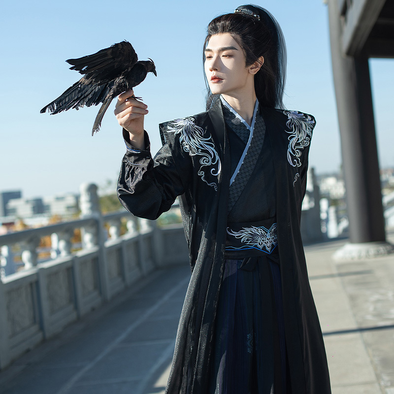Shuyu's Original Hanfu for Men, Black Knight-Style Cape with a Bold and Elegant Design, Jacquard Daily Outfit