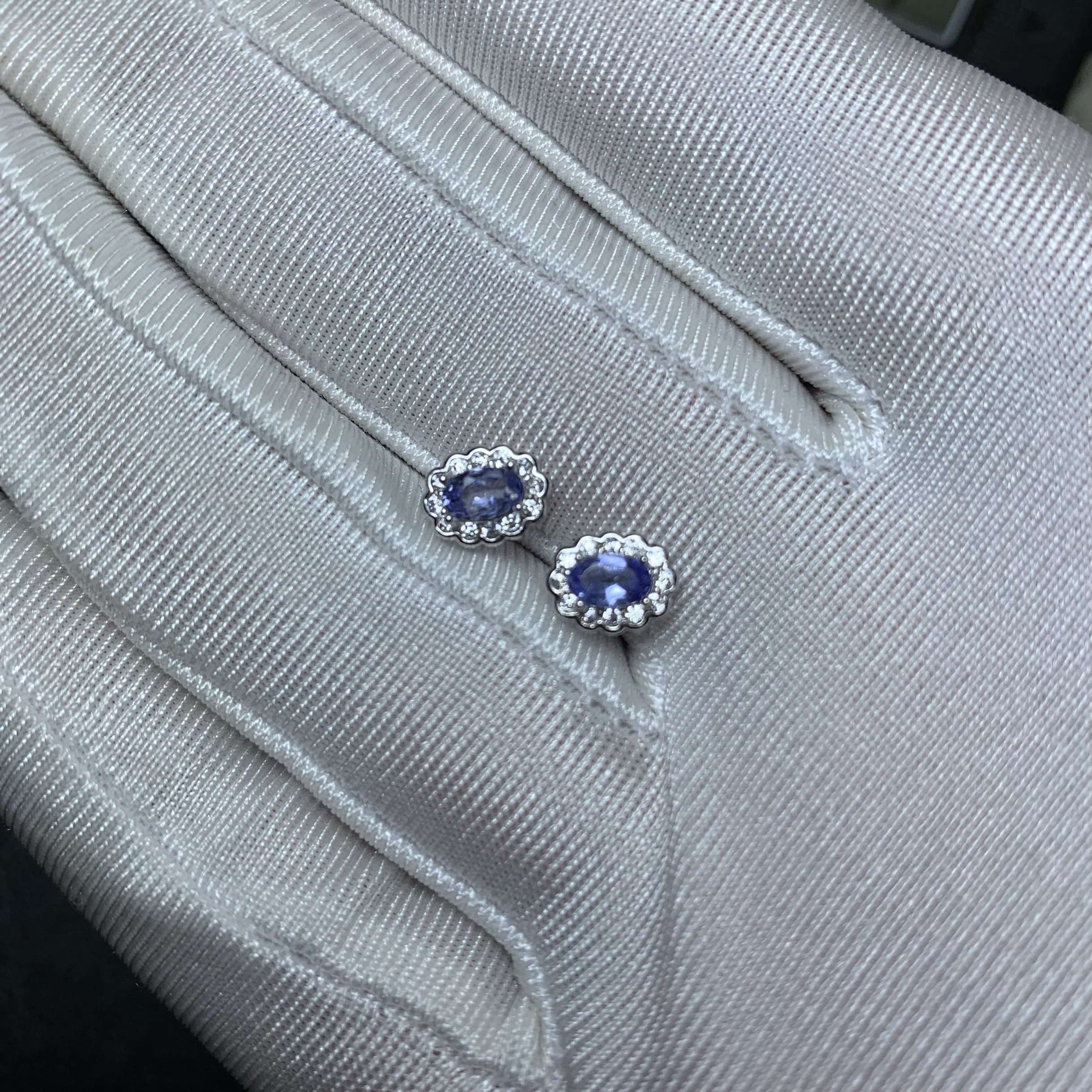 925スターリングシルバー製タンザナイトイヤリング、タンザナイトアクセサリー、タンザナイトドロップ