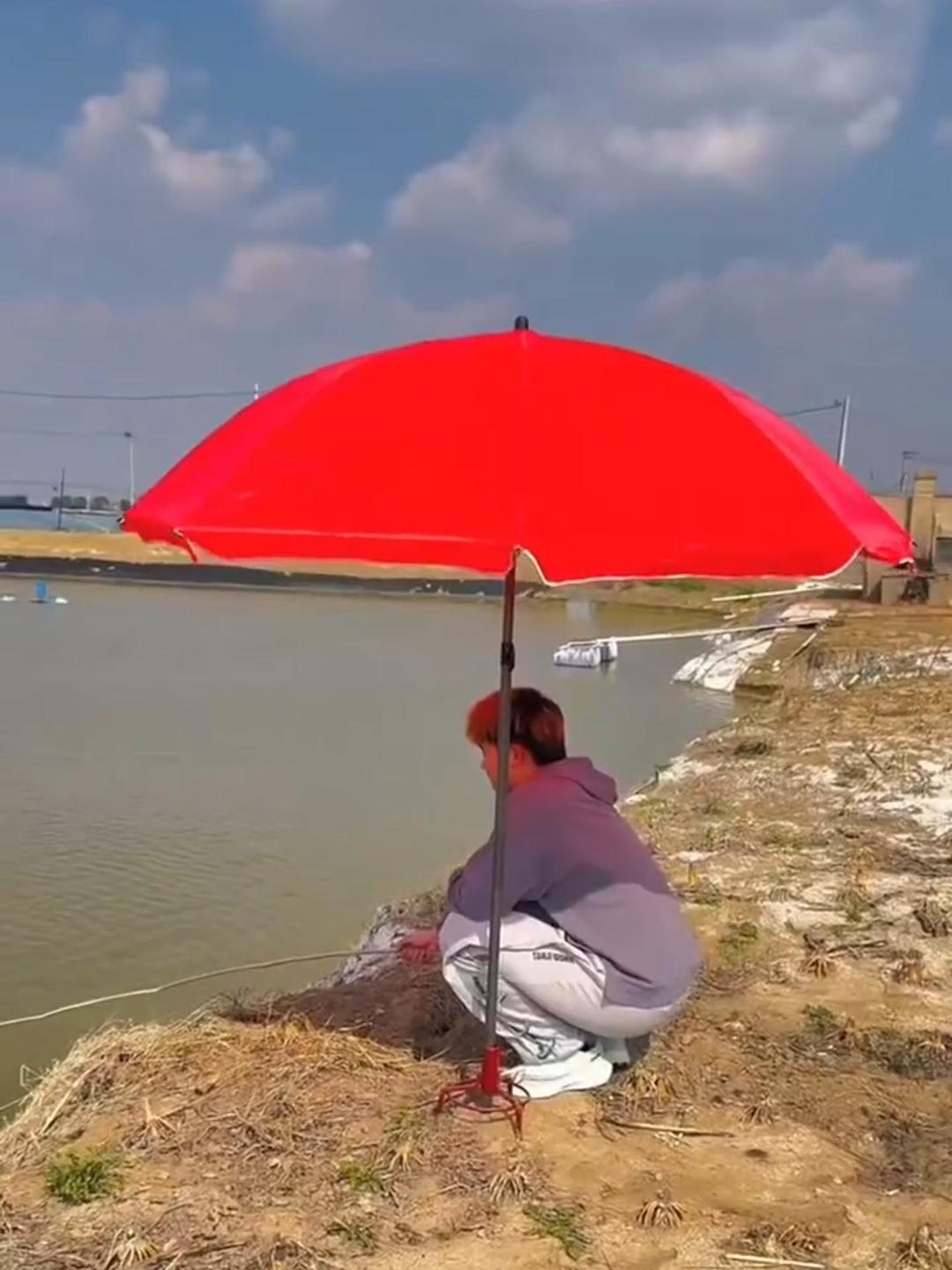 삼각형파라솔지지대