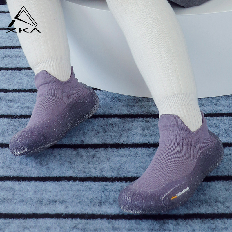 Xka Kidsren's Silent Indoor Fitness Shoes and Socks Are Ultra-Light, Non-Slip, Shock-Absorbing, Soft-Soled, Skipping Rope, Running and Jumping for Physical Education Classes
