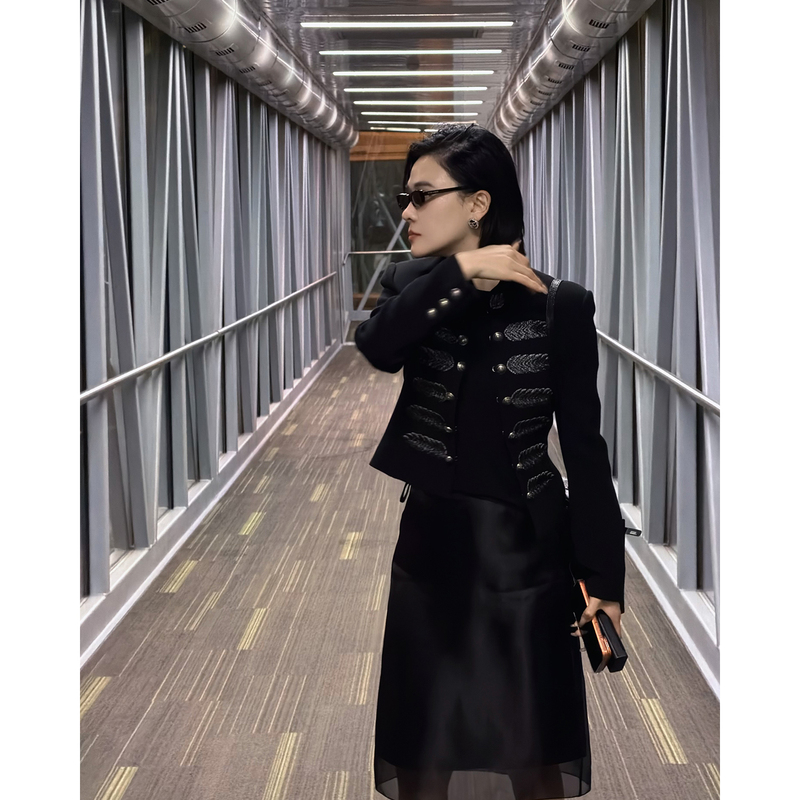 Yuan Yiling【Windsor Castle】Hand-Sewn Silver Thread Feather Stand Collar Patchwork Short Jacket for Women, Spring and Autumn