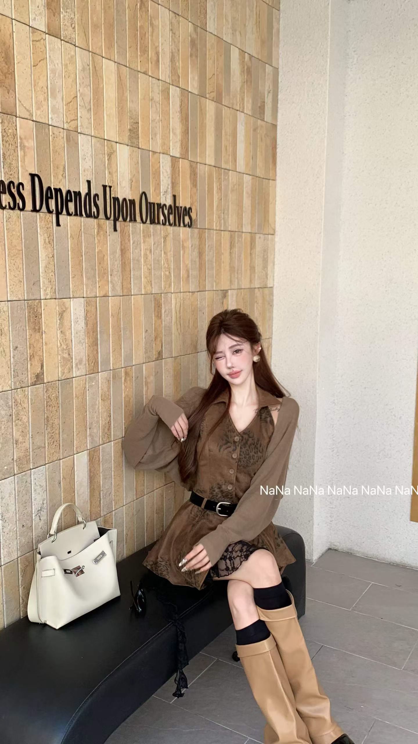 2026 가을 레트로 레오파드 무늬 V넥 패치워크 레이스 행침 목 슬립 드레스 숄 세트 벨트 포함 상세 이미지 9