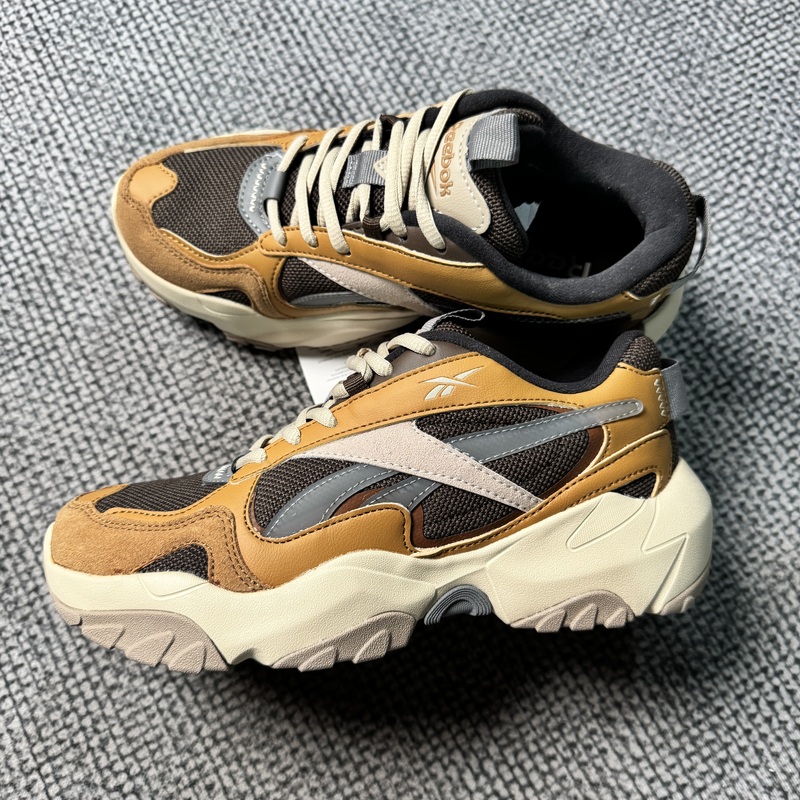 Authentic Reebok Men's and Women's Fluffi Puff Classic Retro Sports and Casual Shoes 24Frc913U1Gbr