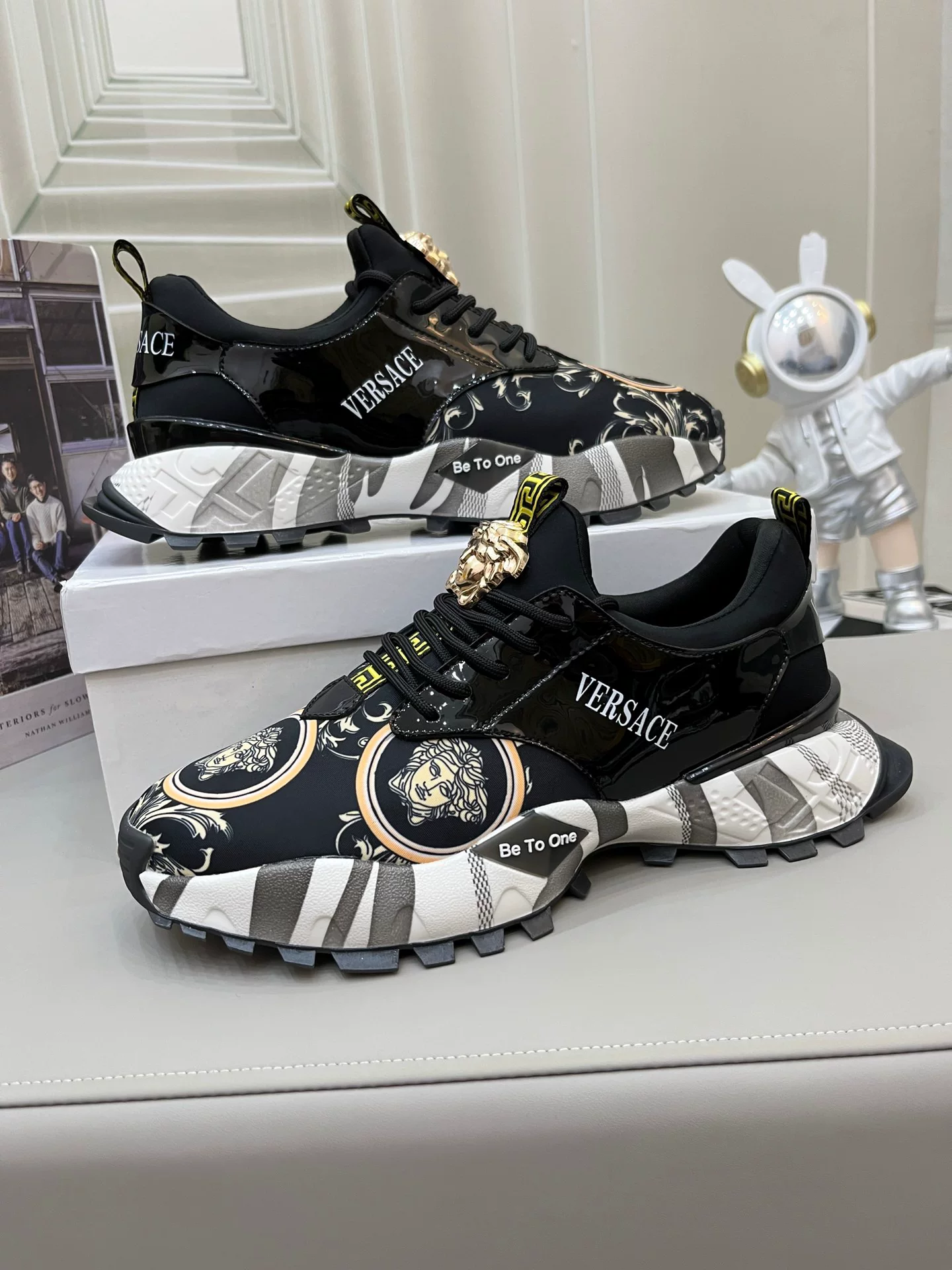 Новые ботинки Versace для повышения роста, мужские кроссовки повседневные, универсальные спортивные кроссовки dad shoes с толстой подошвой, белые